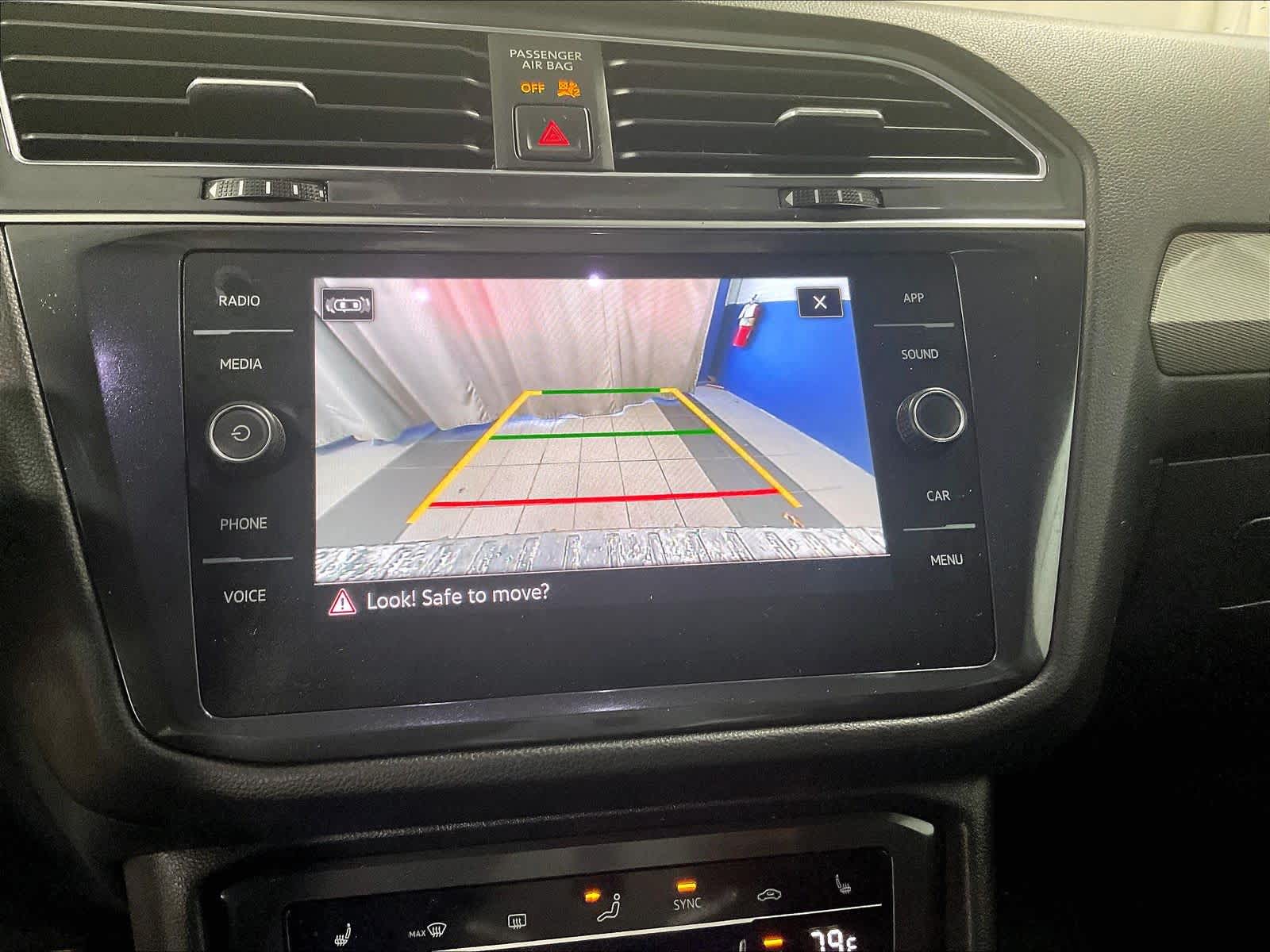 2022 Volkswagen Tiguan SE - Photo 18