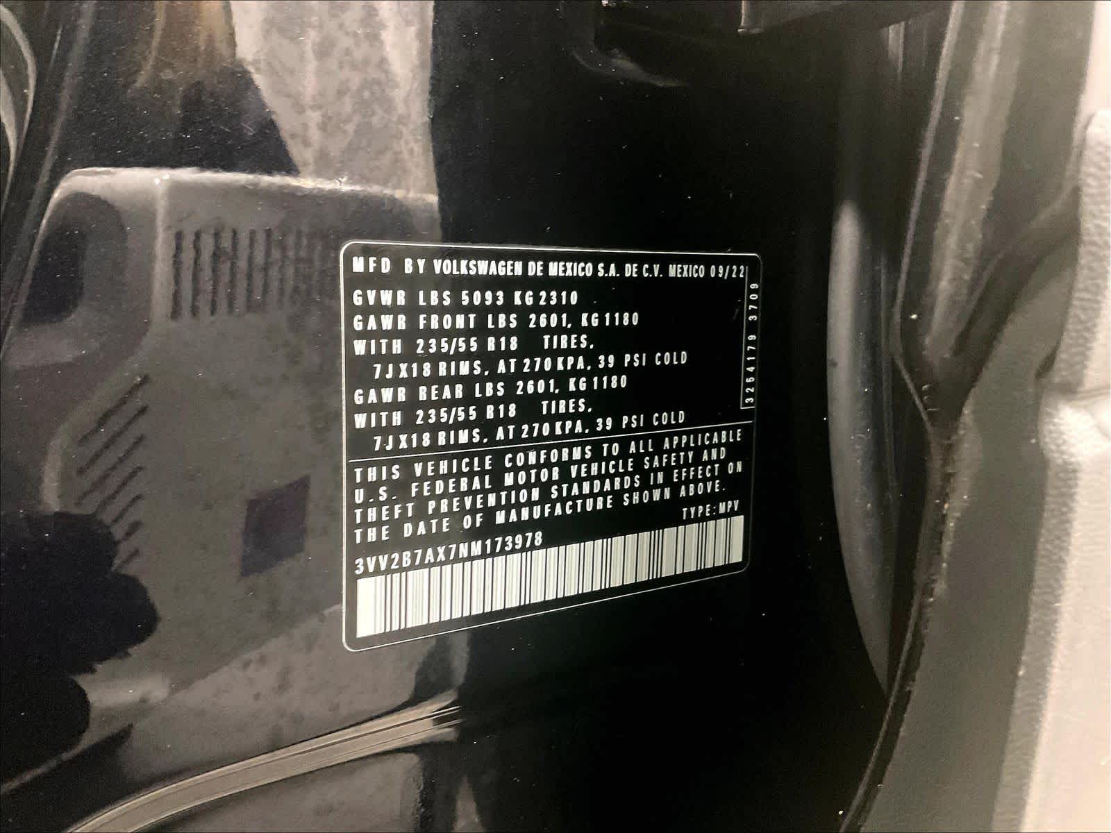 2022 Volkswagen Tiguan SE - Photo 29