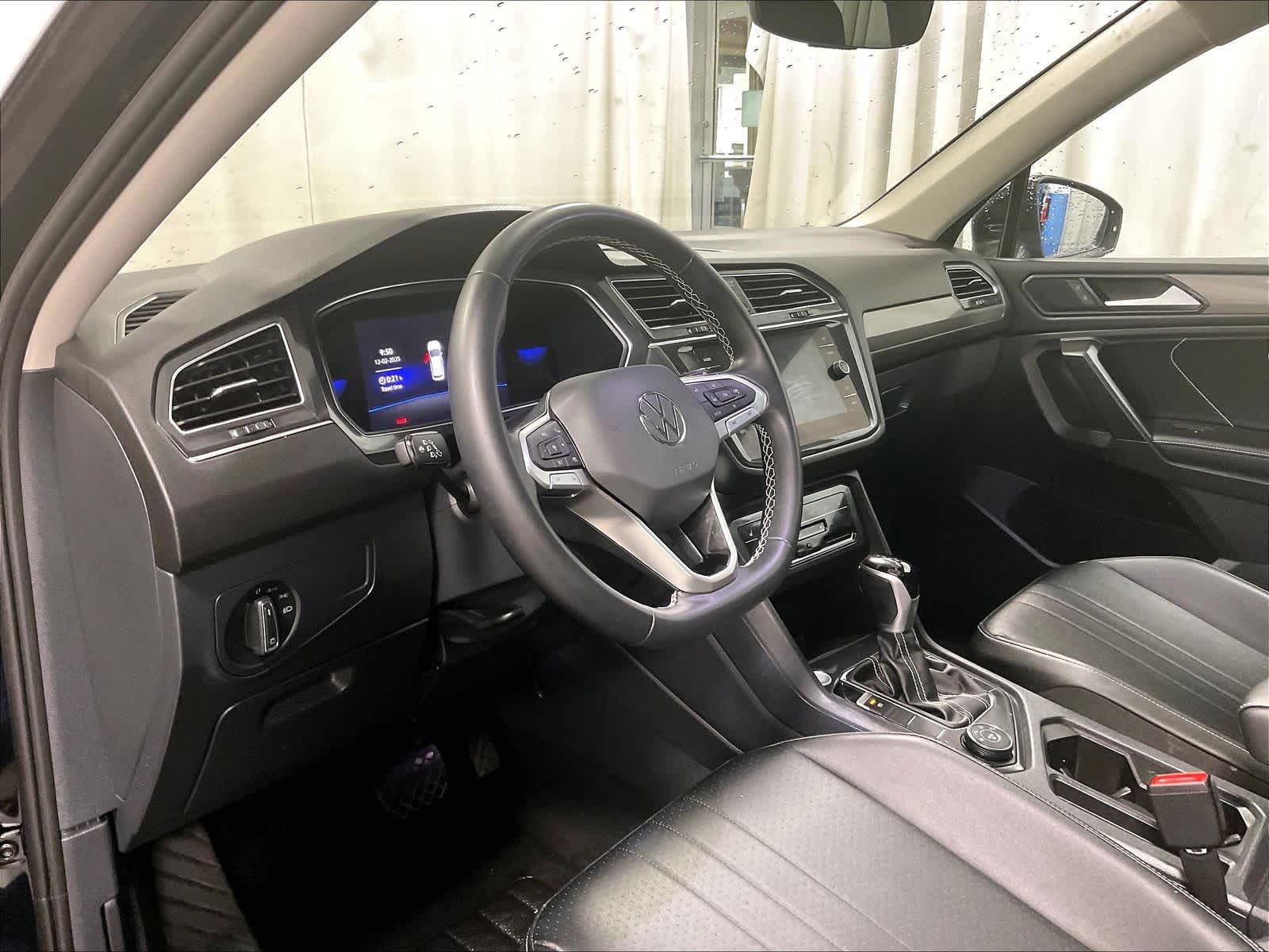 2022 Volkswagen Tiguan SE - Photo 7