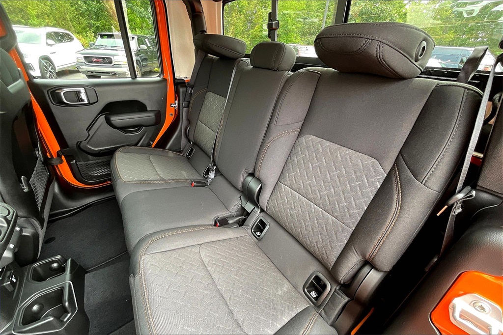 2025 Jeep Gladiator Mojave - Photo 15