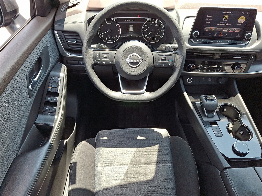 2023 Nissan Rogue SV - Photo 12