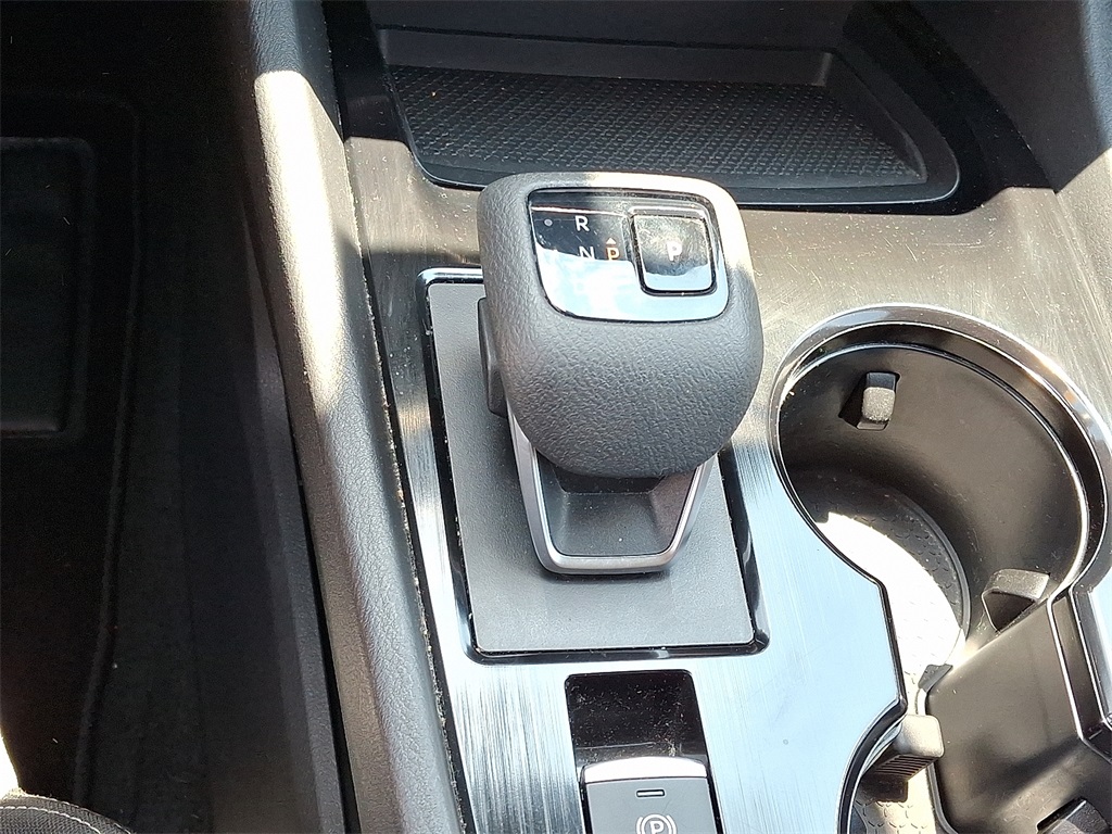 2023 Nissan Rogue SV - Photo 16