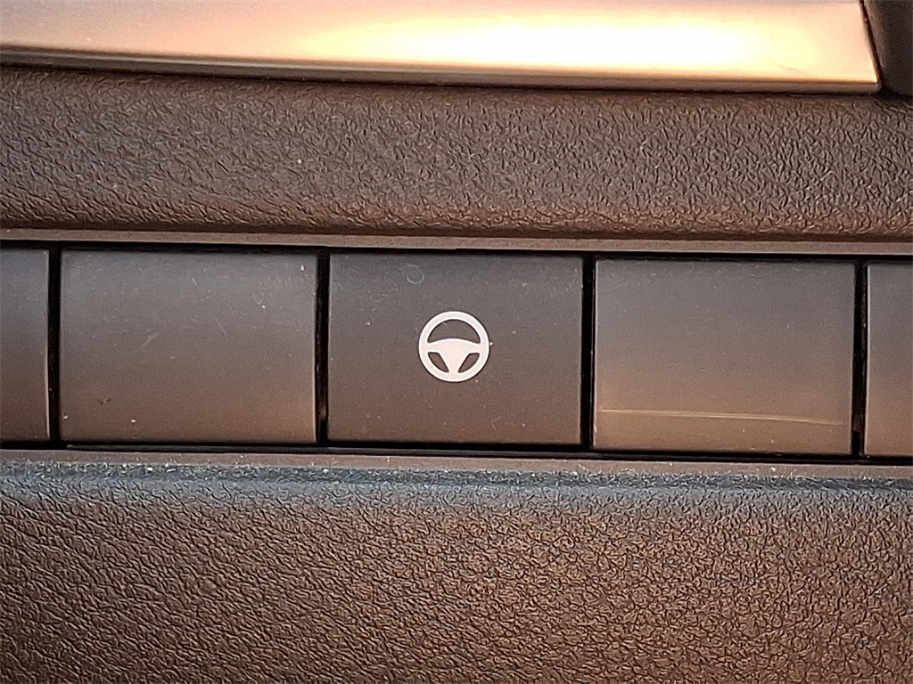 2023 Nissan Rogue SV - Photo 25