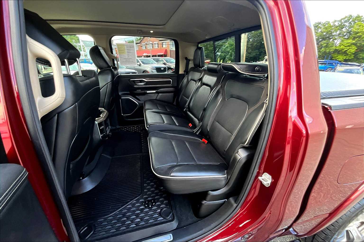 2019 Ram 1500 Laramie - Photo 15