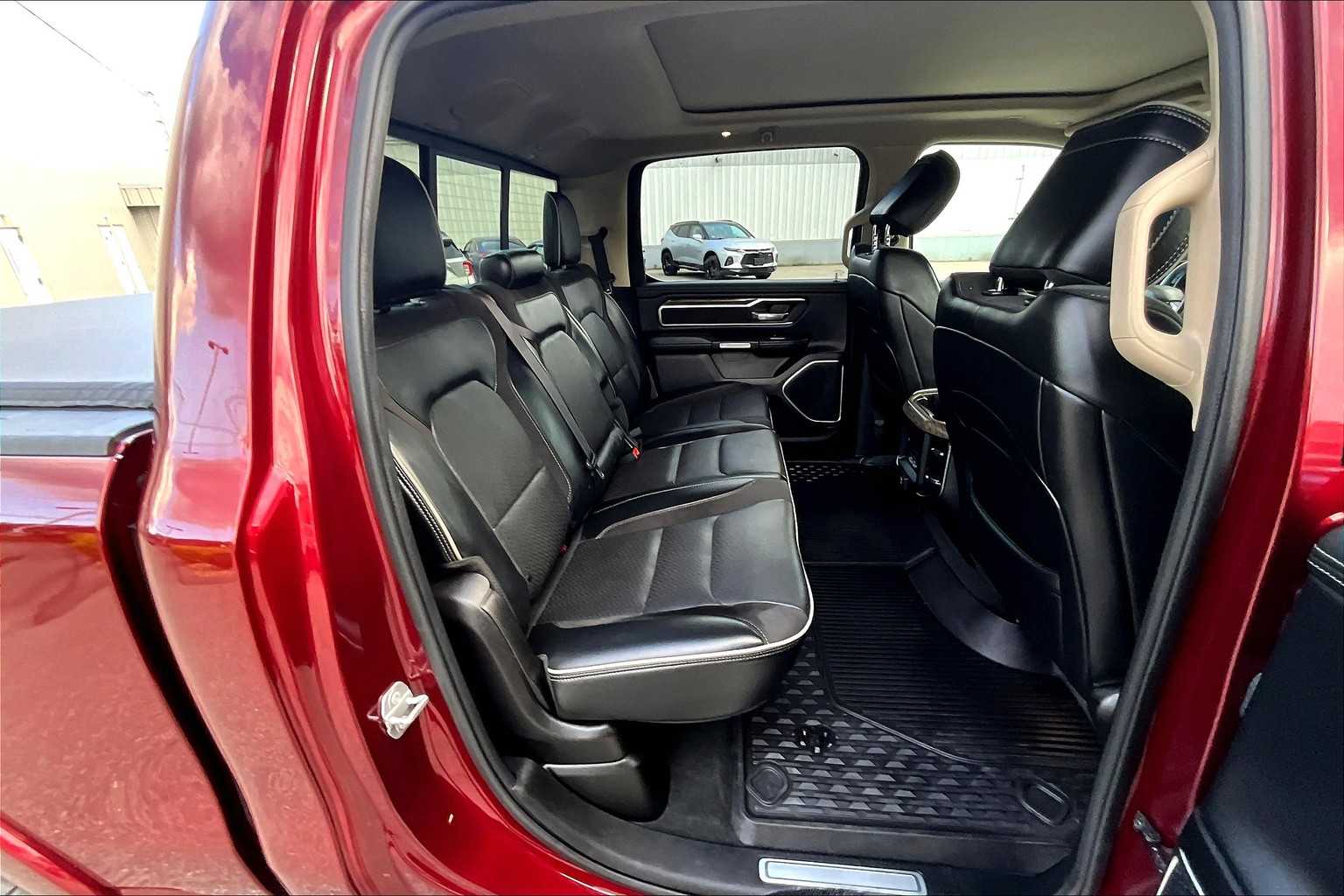 2019 Ram 1500 Laramie - Photo 16