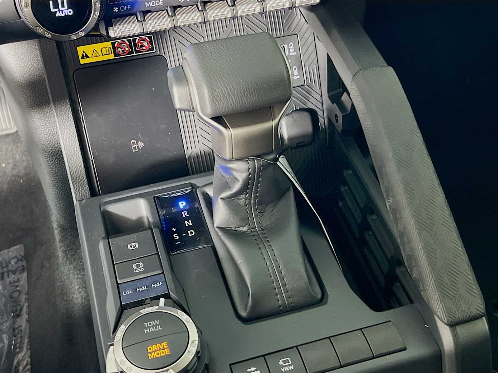 2025 Toyota Tacoma Limited Hybrid - Photo 11