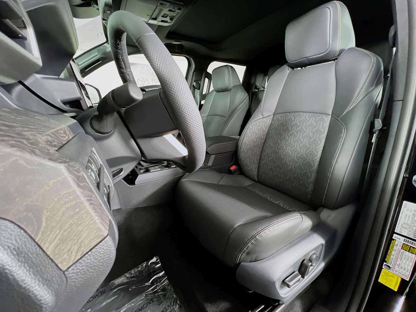 2025 Toyota Tacoma Limited Hybrid - Photo 12