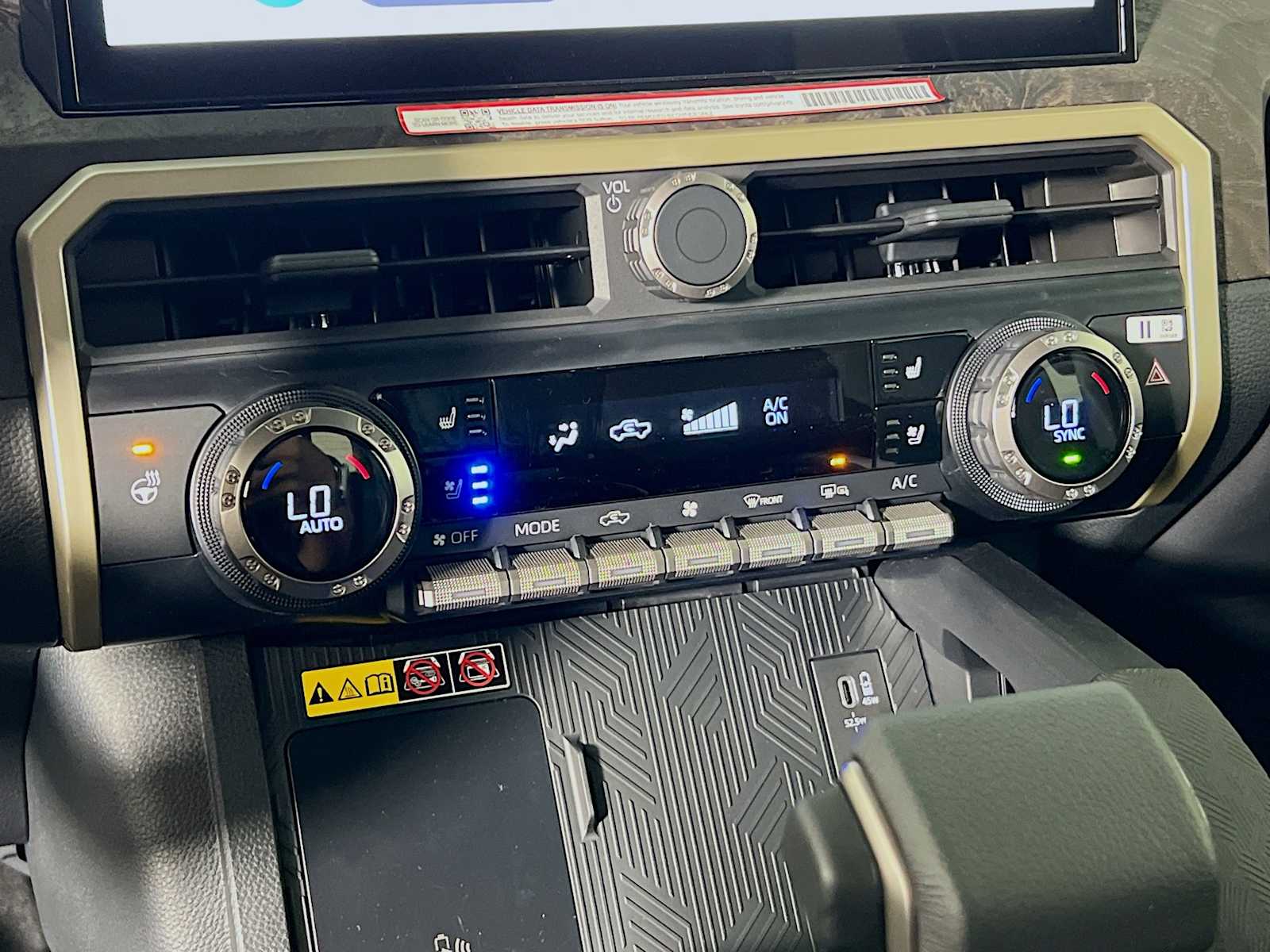 2025 Toyota Tacoma Limited Hybrid - Photo 10