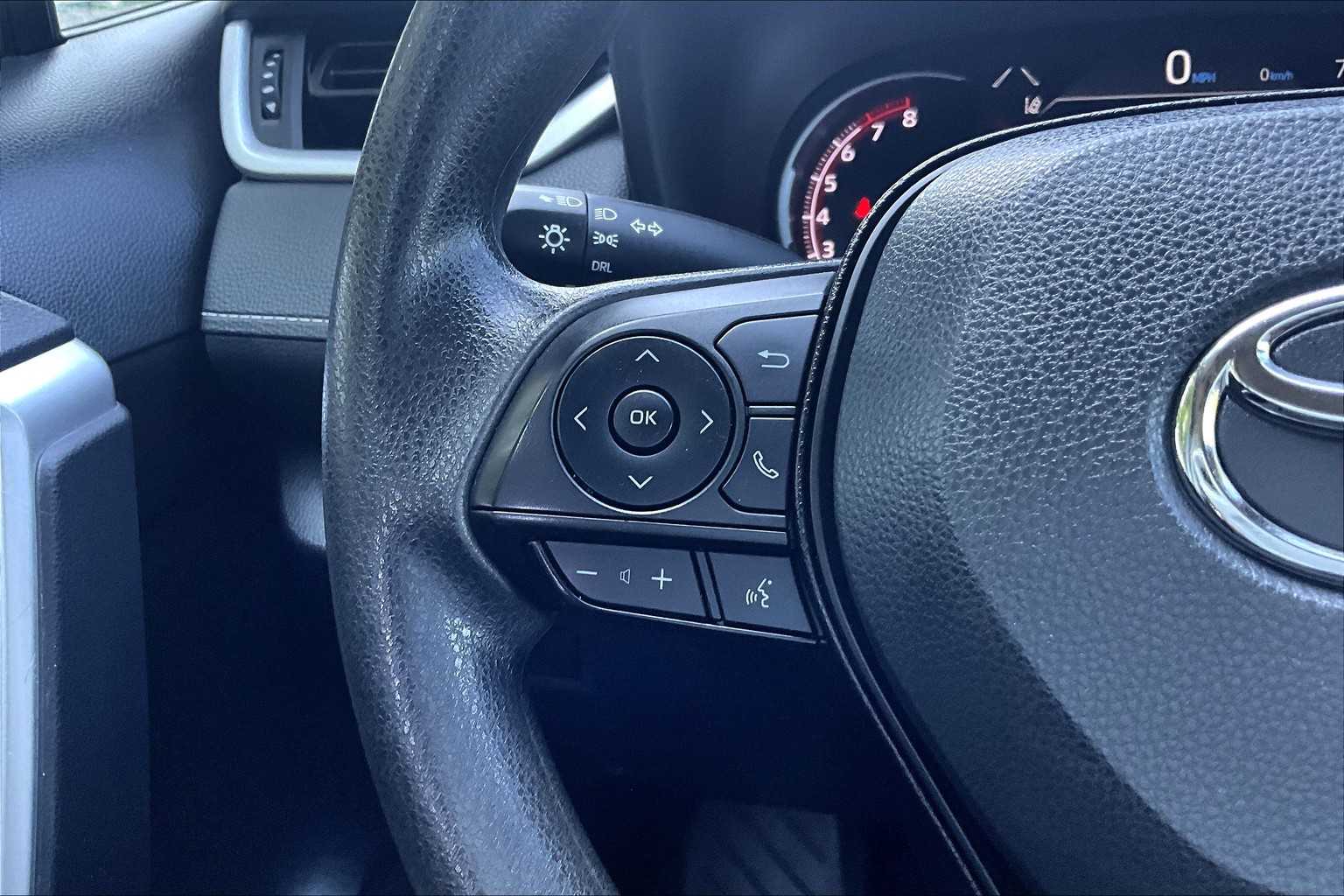 2024 Toyota RAV4 LE - Photo 23