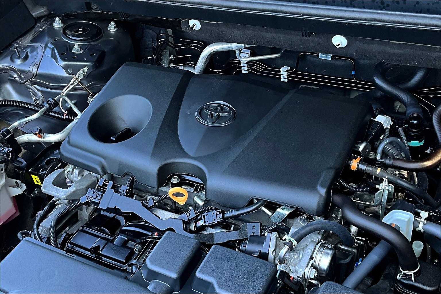 2024 Toyota RAV4 LE - Photo 35