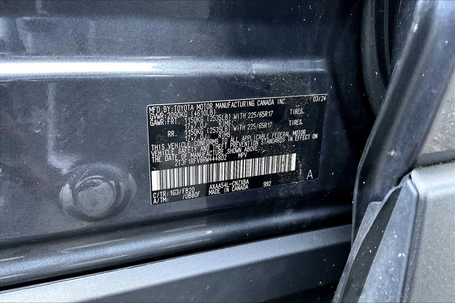 2024 Toyota RAV4 LE - Photo 36