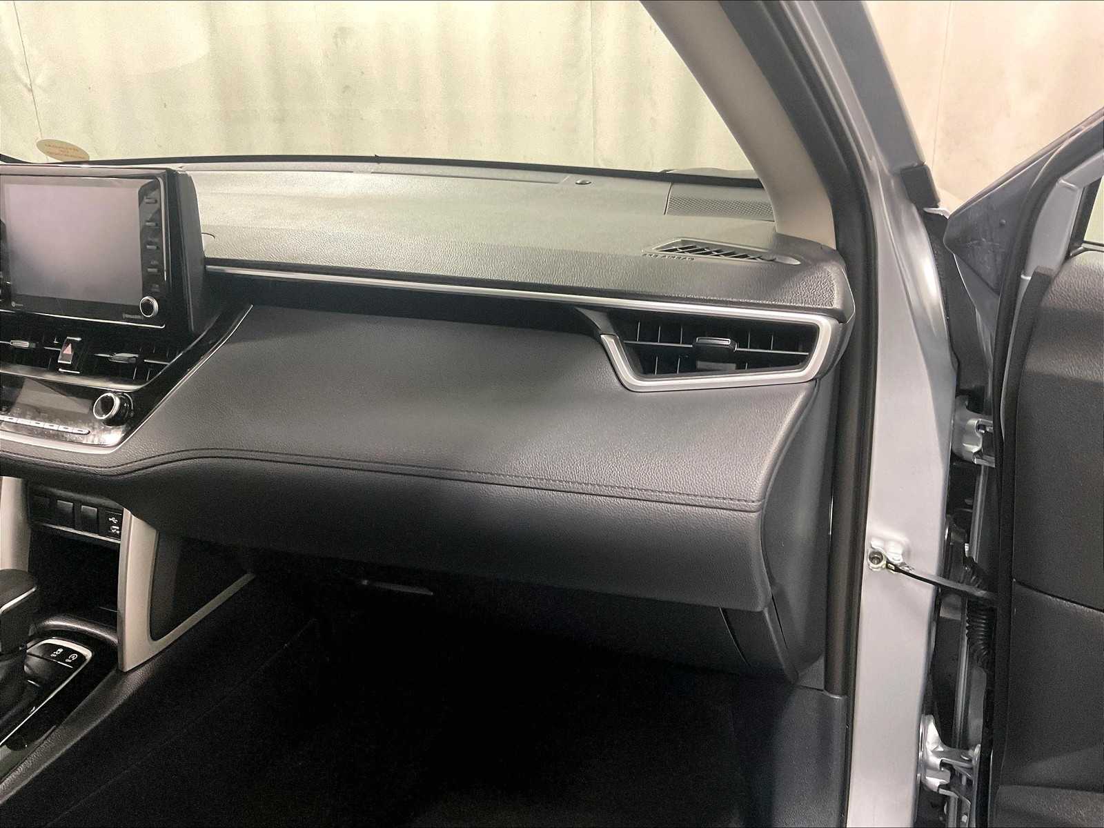 2022 Toyota Corolla Cross LE - Photo 13