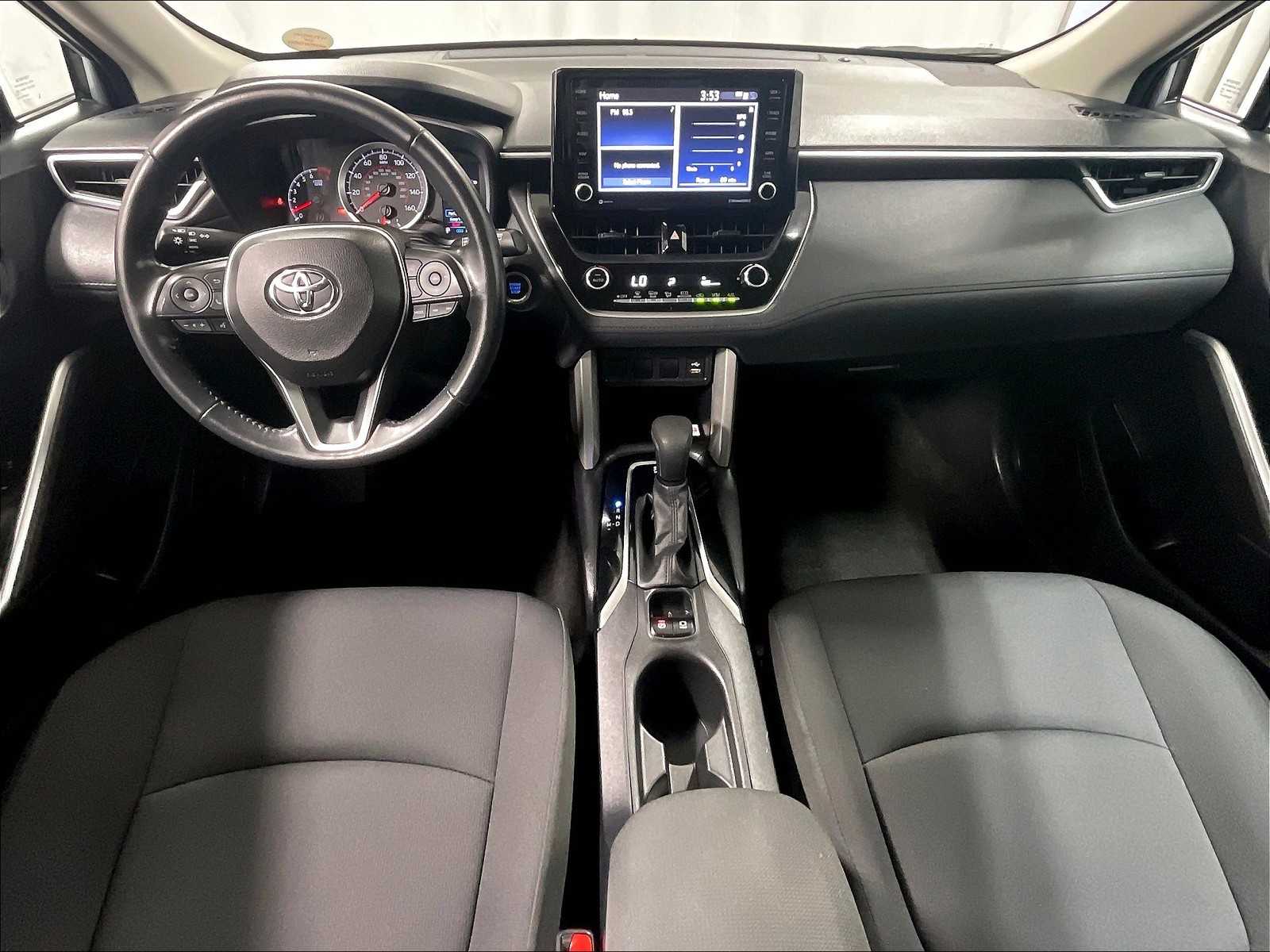 2022 Toyota Corolla Cross LE - Photo 22