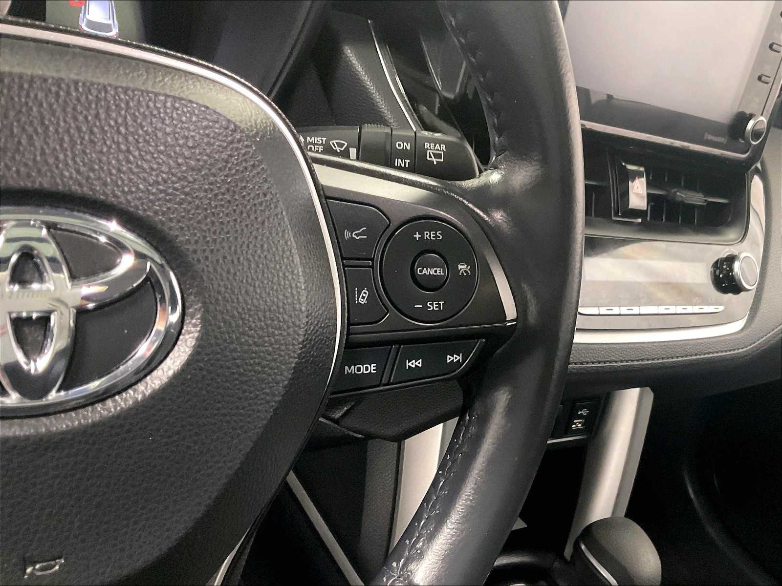 2022 Toyota Corolla Cross LE - Photo 24