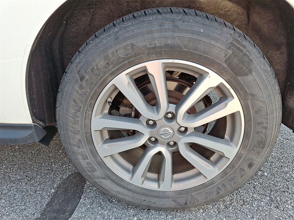 2016 Nissan Pathfinder SV - Photo 7