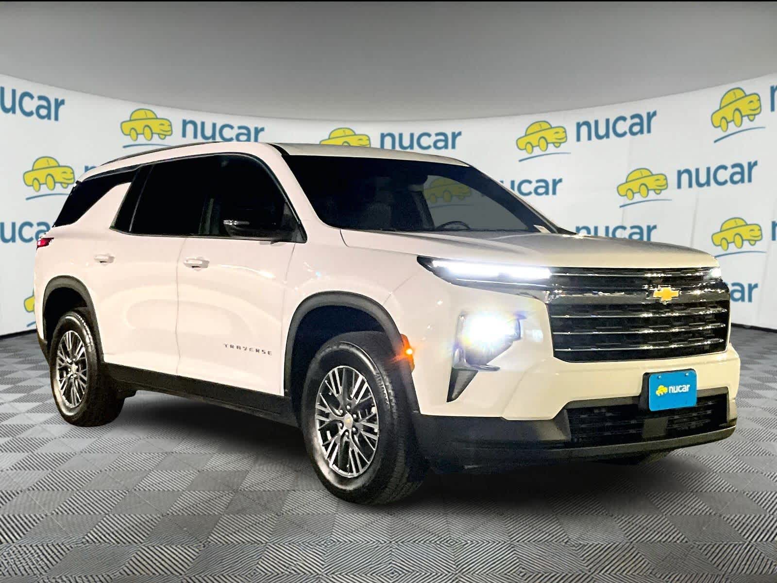 2025 Chevrolet Traverse AWD LT