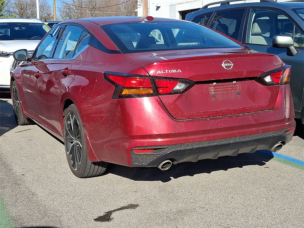 2024 Nissan Altima 2.5 SR - Photo 3