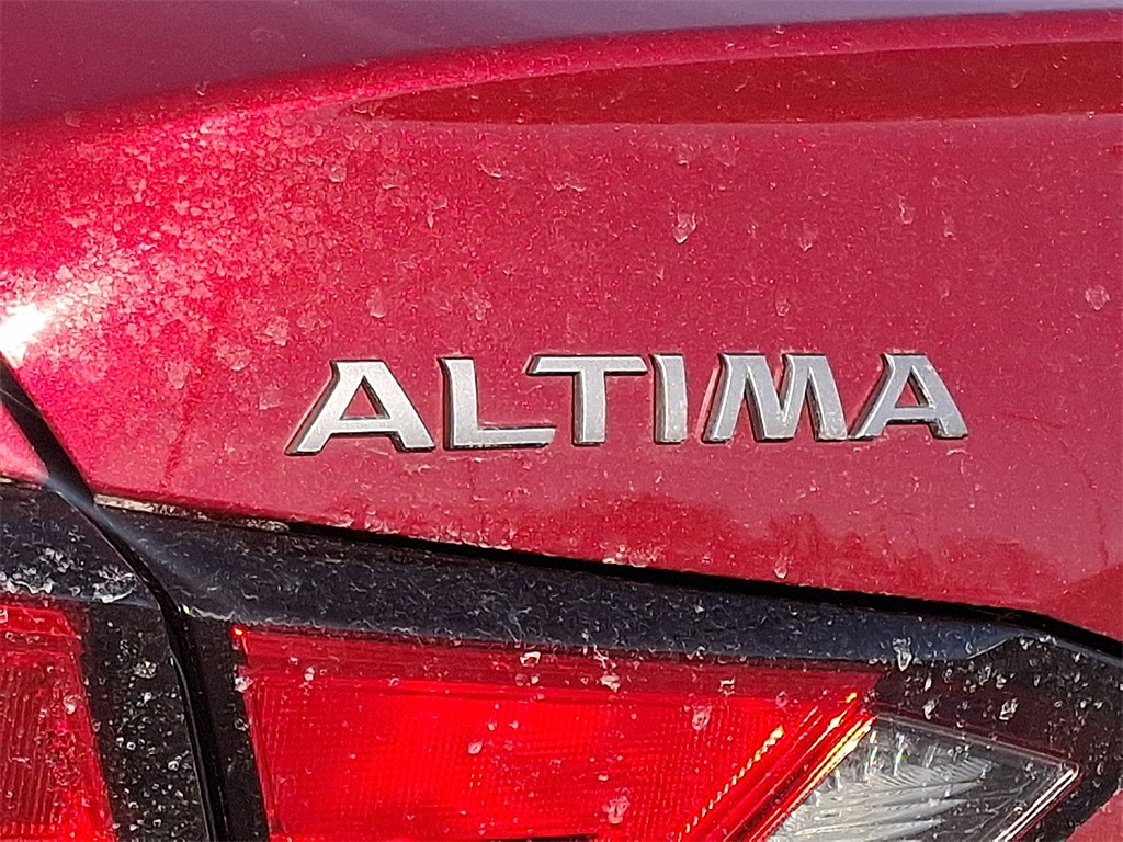2024 Nissan Altima 2.5 SR - Photo 9