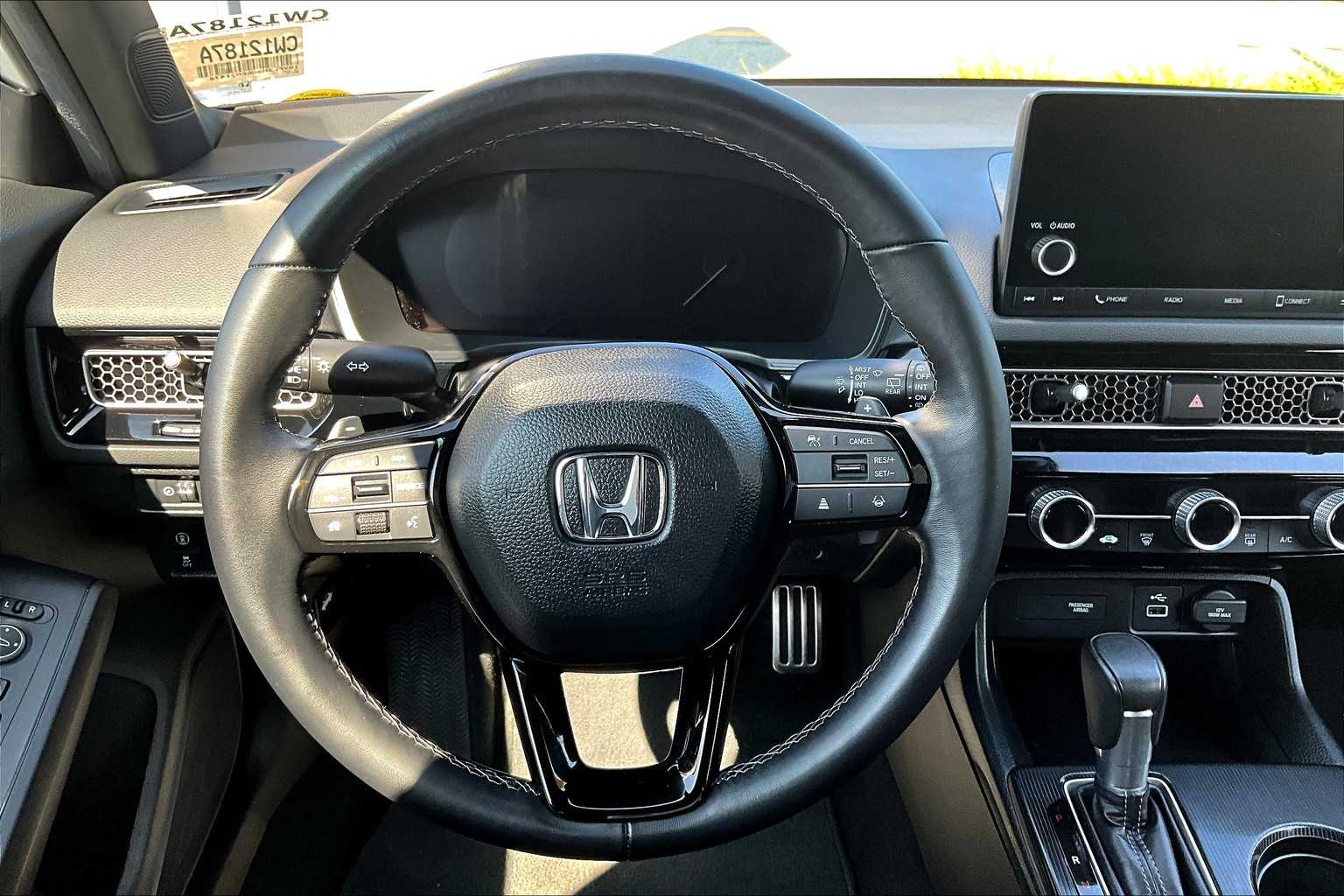 2024 Honda Civic Hatchback Sport - Photo 17