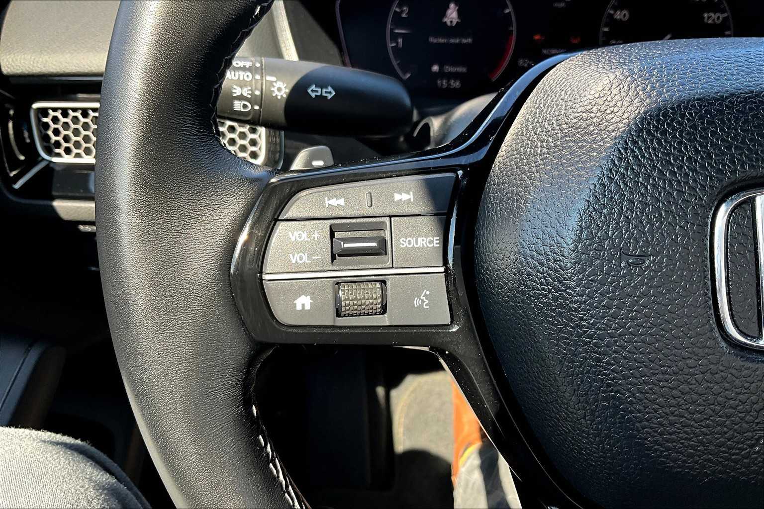 2024 Honda Civic Hatchback Sport - Photo 22
