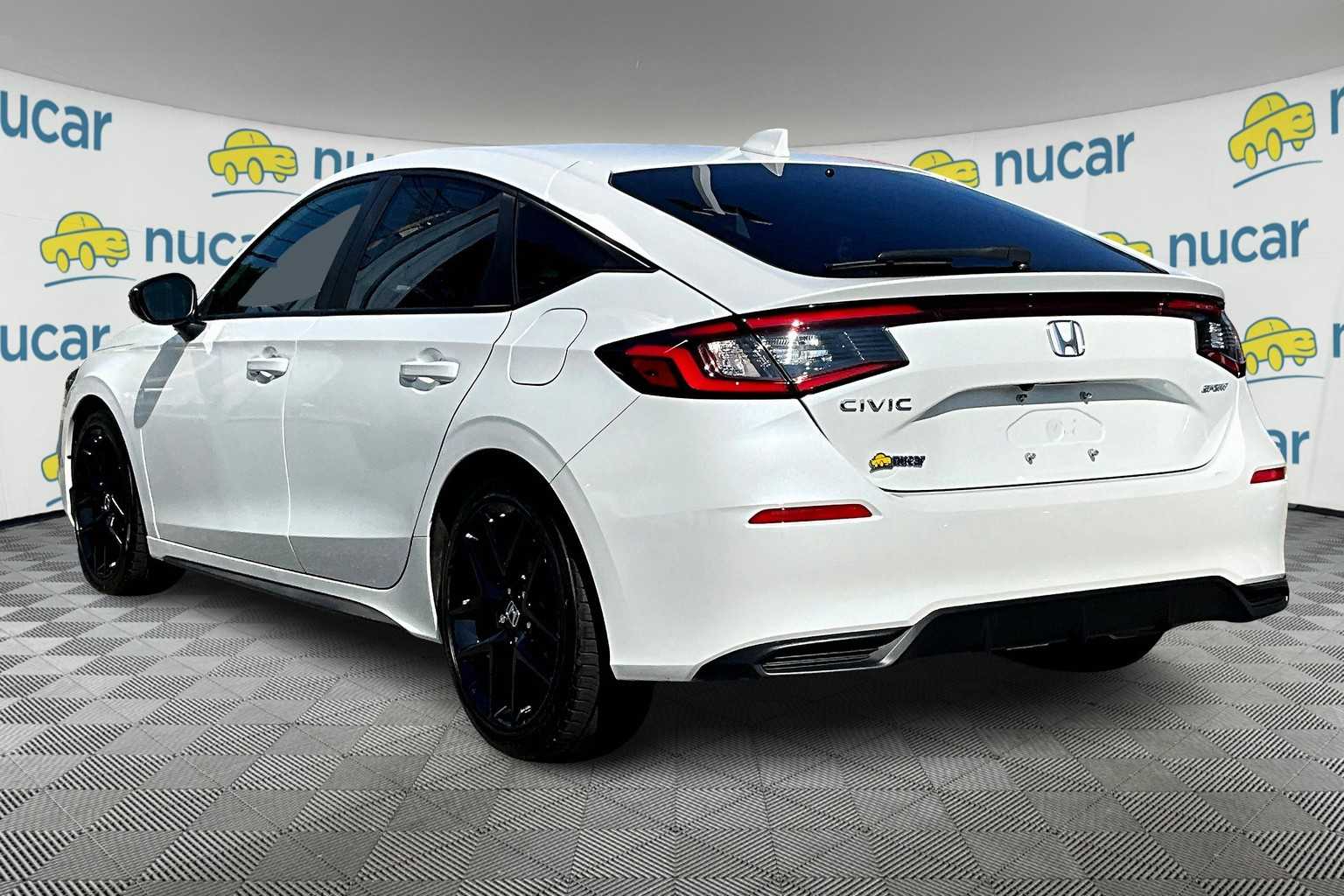 2024 Honda Civic Hatchback Sport - Photo 4
