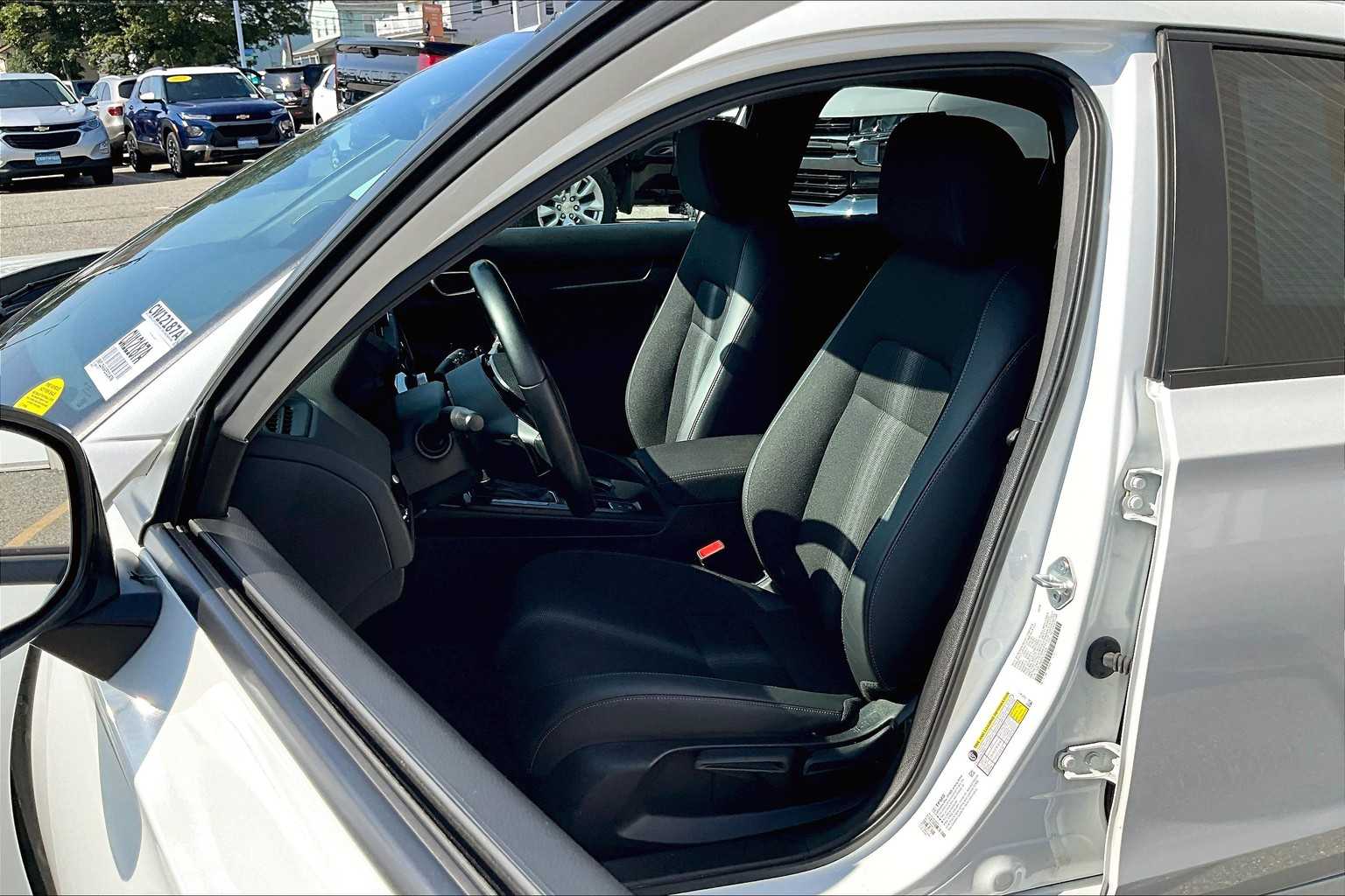 2024 Honda Civic Hatchback Sport - Photo 10