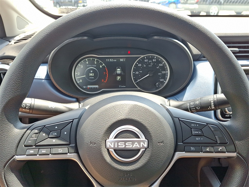 2025 Nissan Versa 1.6 SV - Photo 14