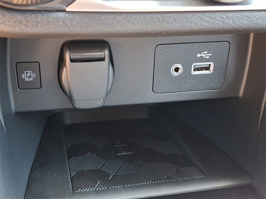2025 Nissan Versa 1.6 SV - Photo 16