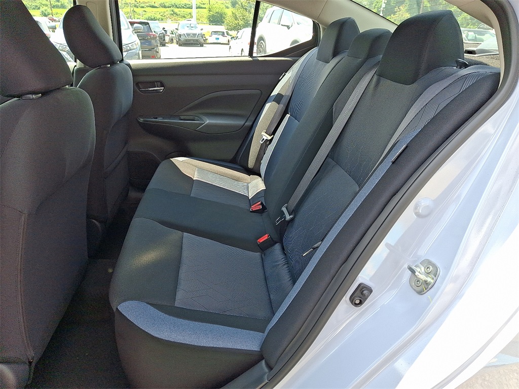 2025 Nissan Versa 1.6 SV - Photo 6