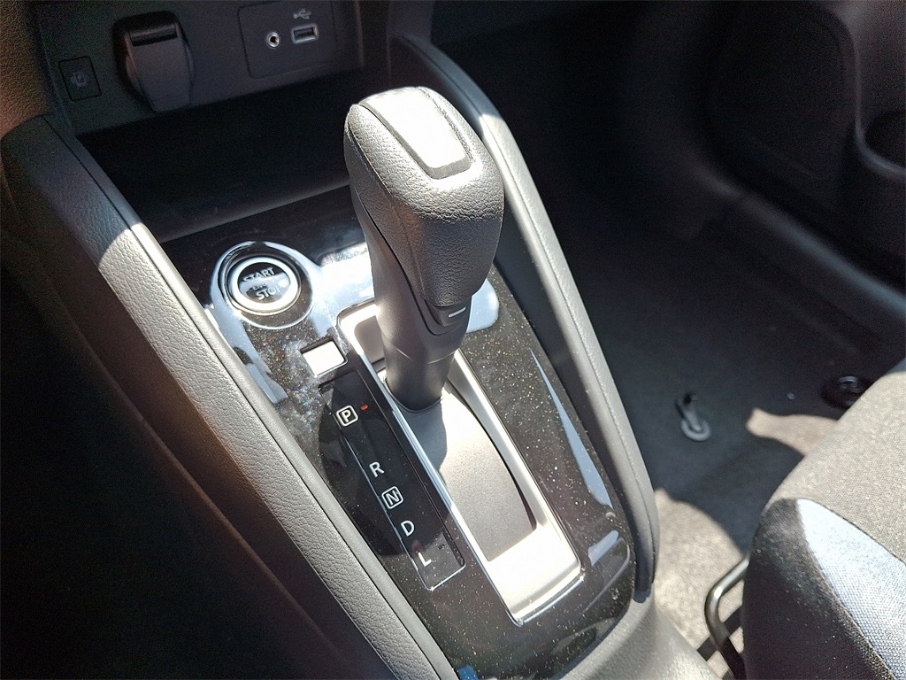 2025 Nissan Versa 1.6 SV - Photo 10