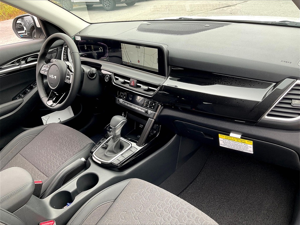2026 Kia Seltos S - Photo 10