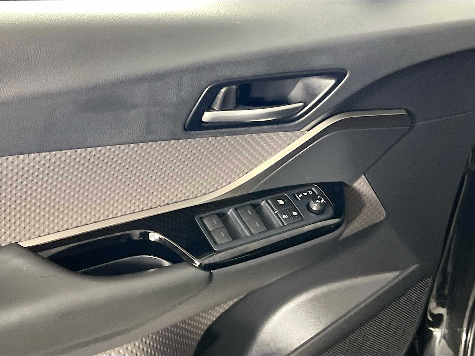 2022 Toyota C-HR Limited - Photo 17