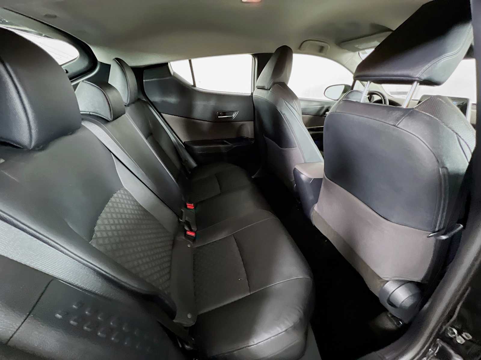 2022 Toyota C-HR Limited - Photo 26