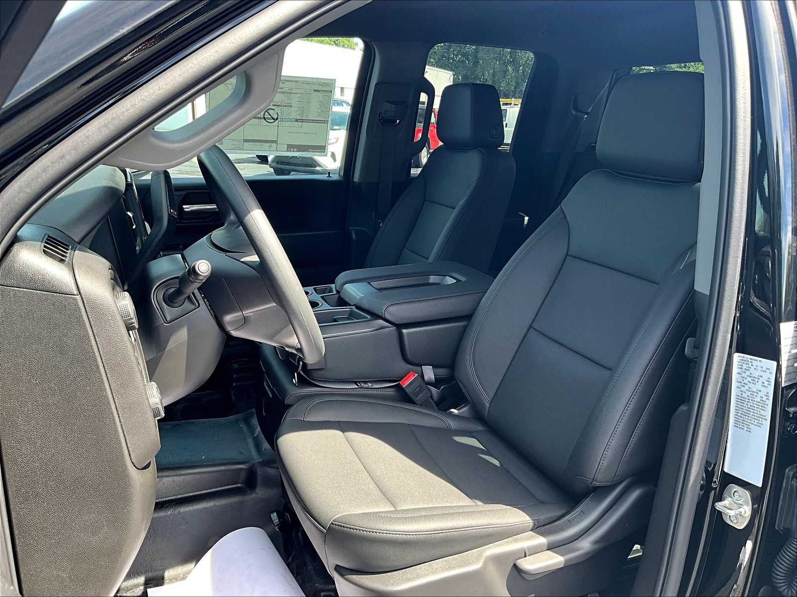 2025 Chevrolet Silverado 2500HD Work Truck - Photo 11