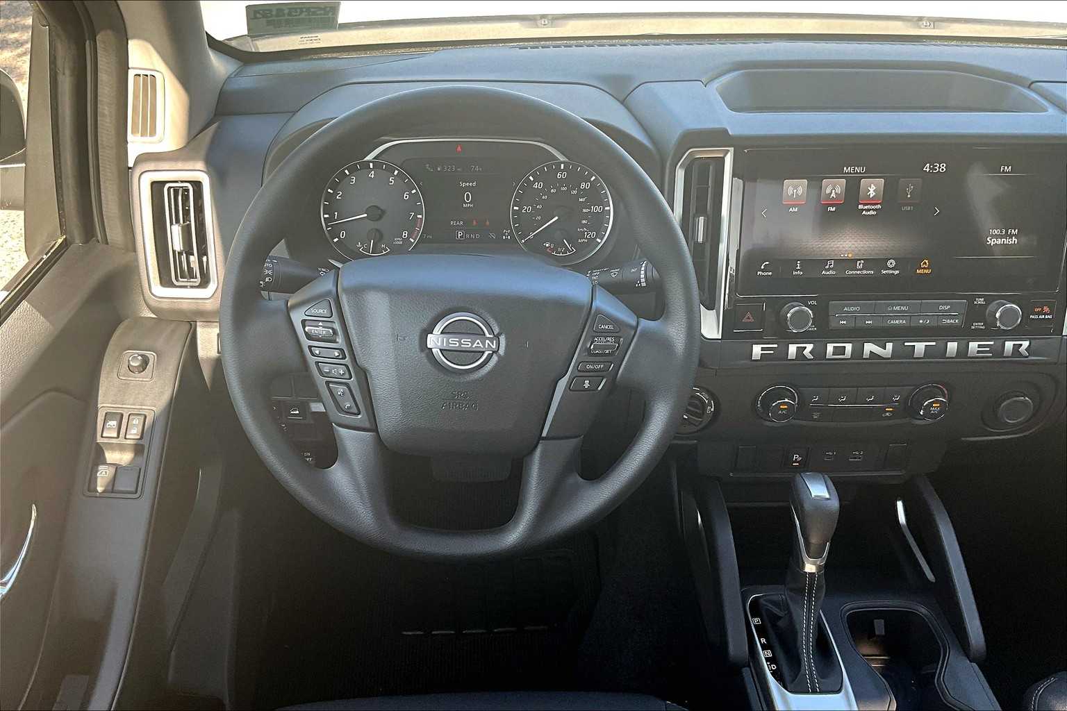 2025 Nissan Frontier SV - Photo 17