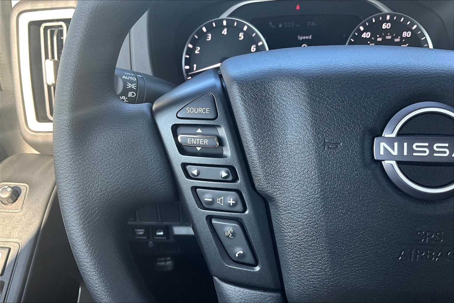 2025 Nissan Frontier SV - Photo 22
