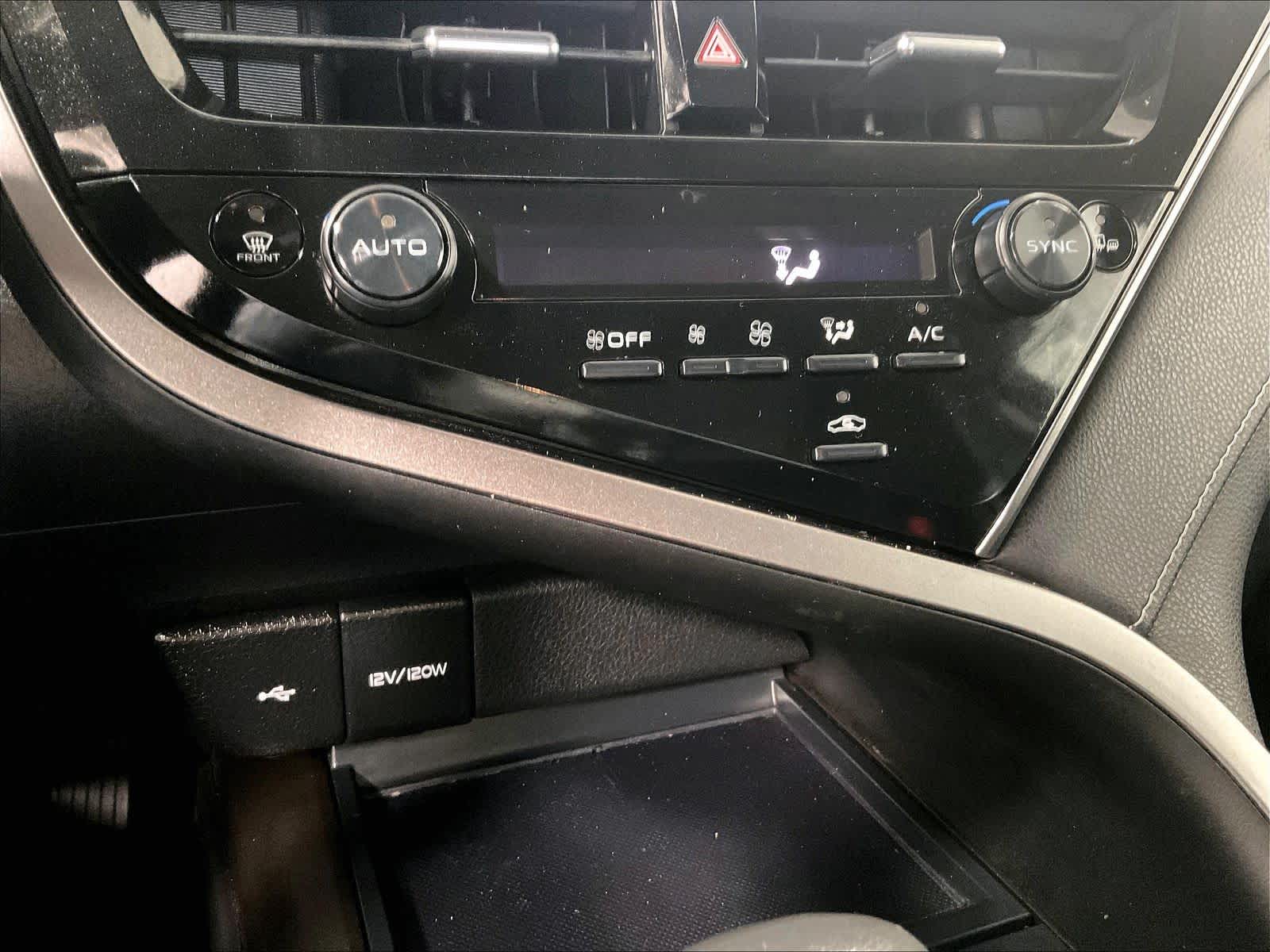 2023 Toyota Camry SE - Photo 25