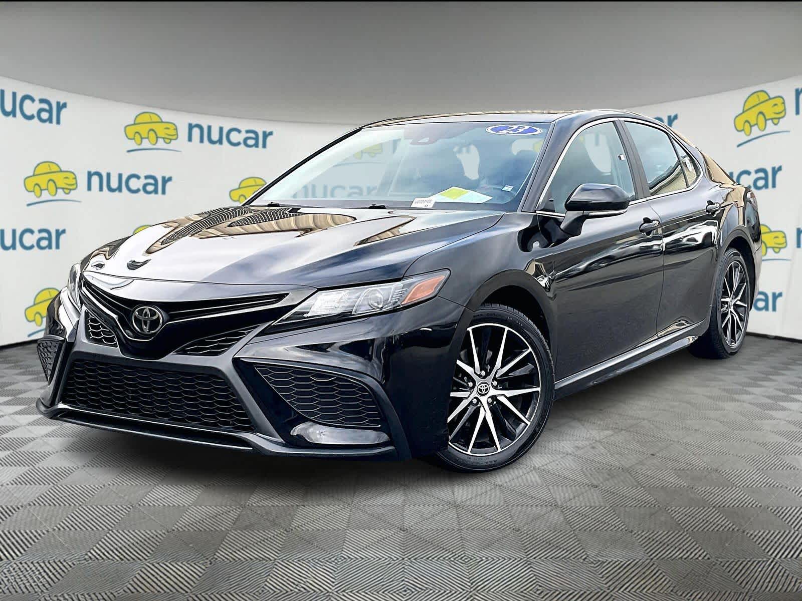 2023 Toyota Camry SE - Photo 3