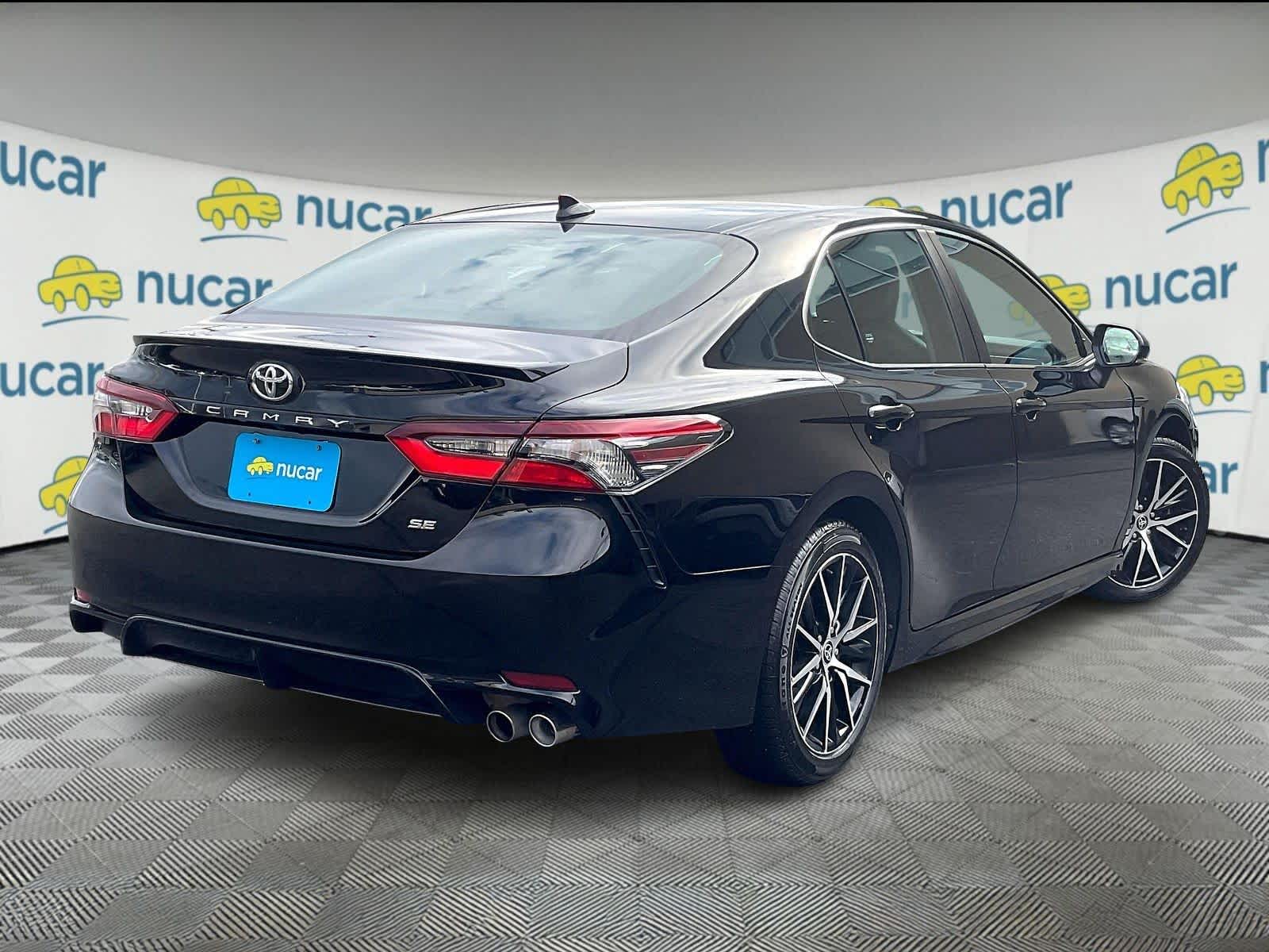 2023 Toyota Camry SE - Photo 6