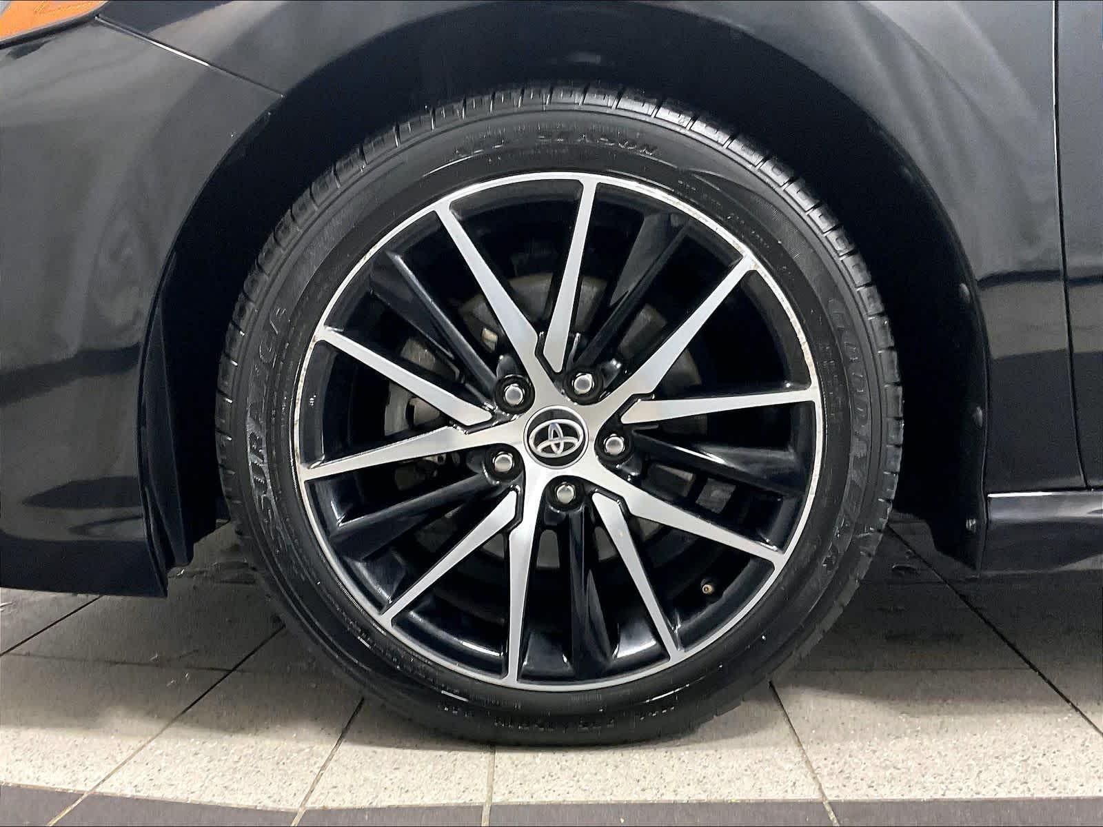 2023 Toyota Camry SE - Photo 7