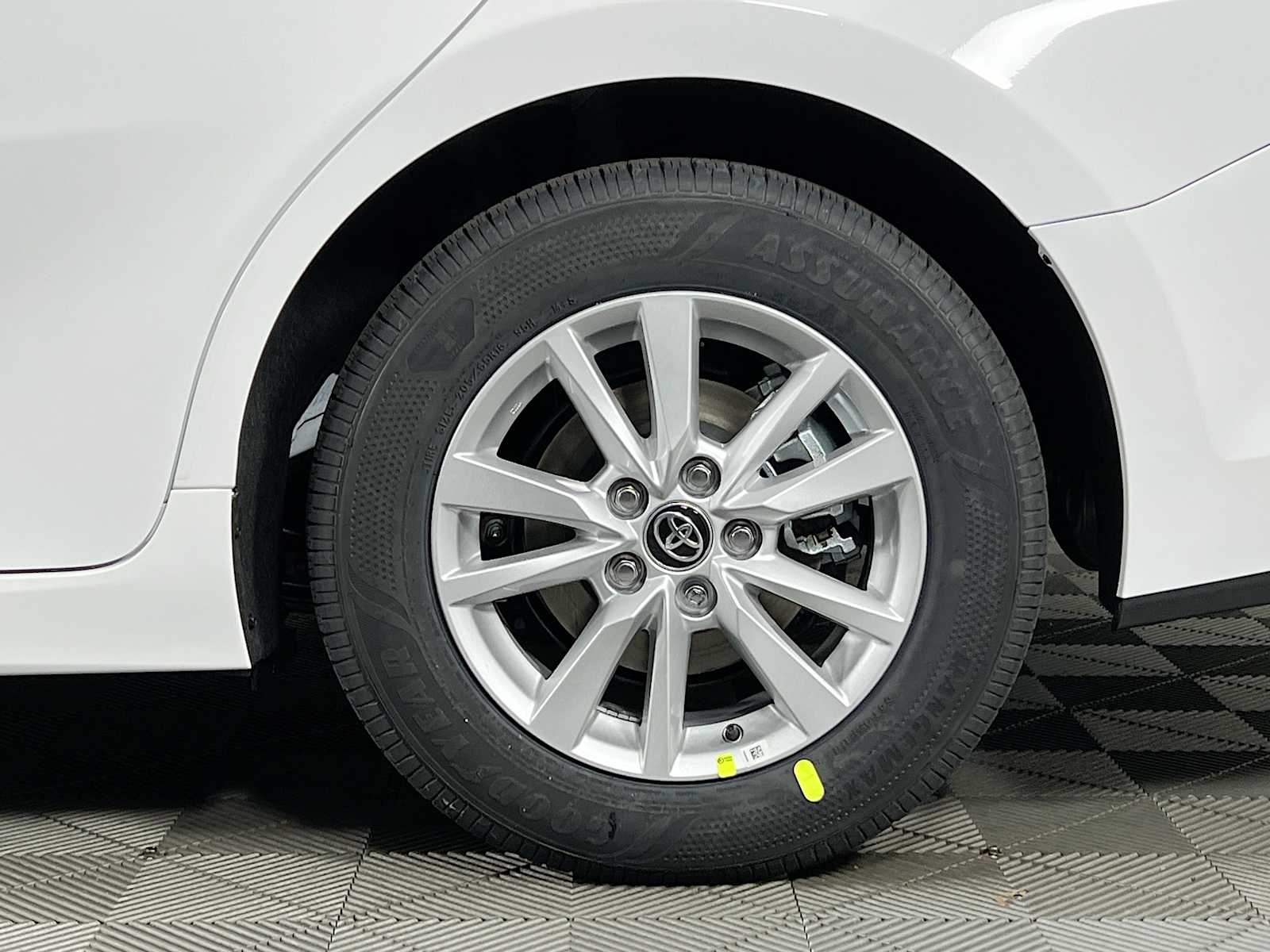 2026 Toyota Camry LE - Photo 19