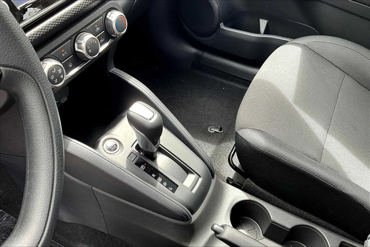 2025 Nissan Kicks Play S - Photo 14
