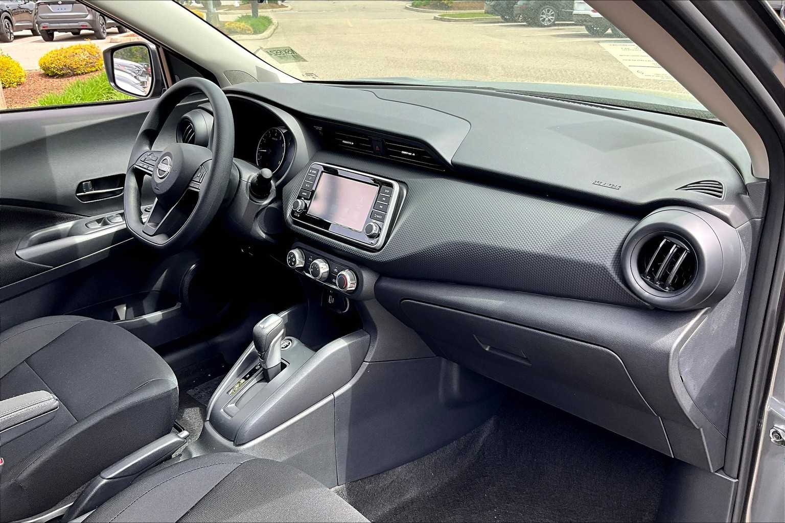 2025 Nissan Kicks Play S - Photo 10