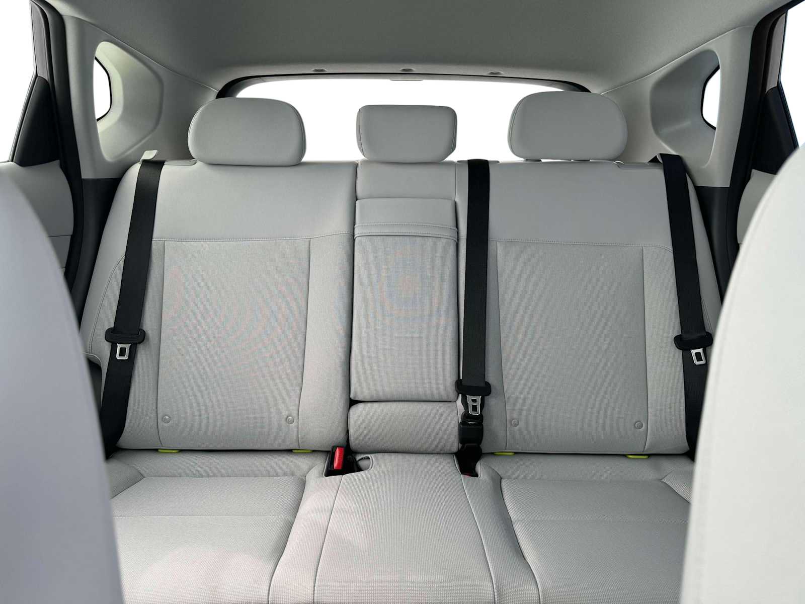 2025 Hyundai Kona SEL - Photo 16