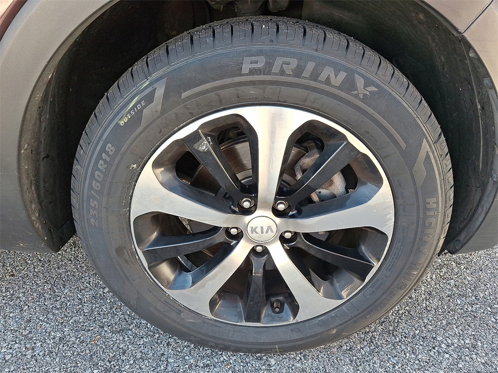 2017 Kia Sorento EX - Photo 8