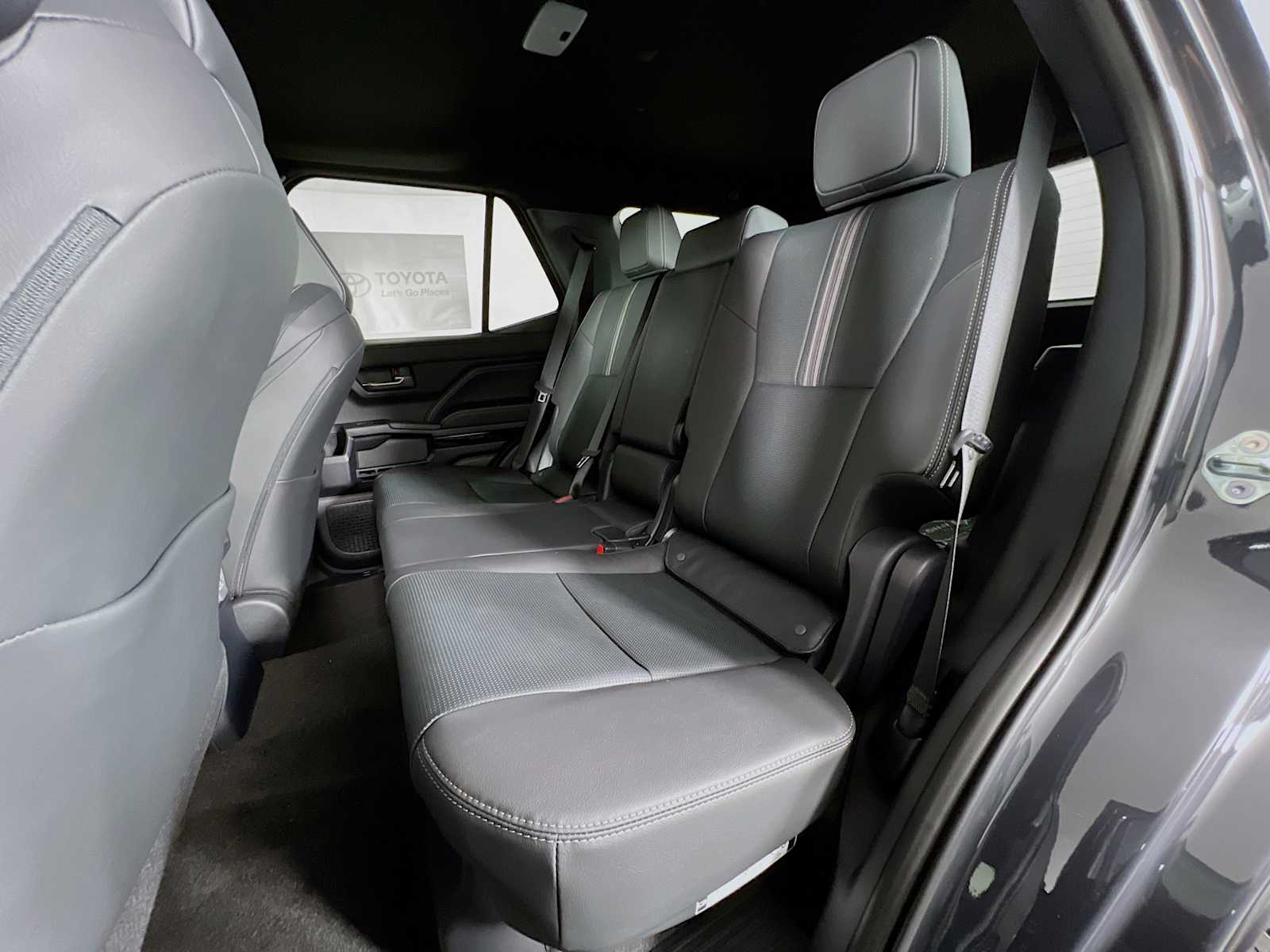 2025 Toyota 4Runner Limited - Photo 13