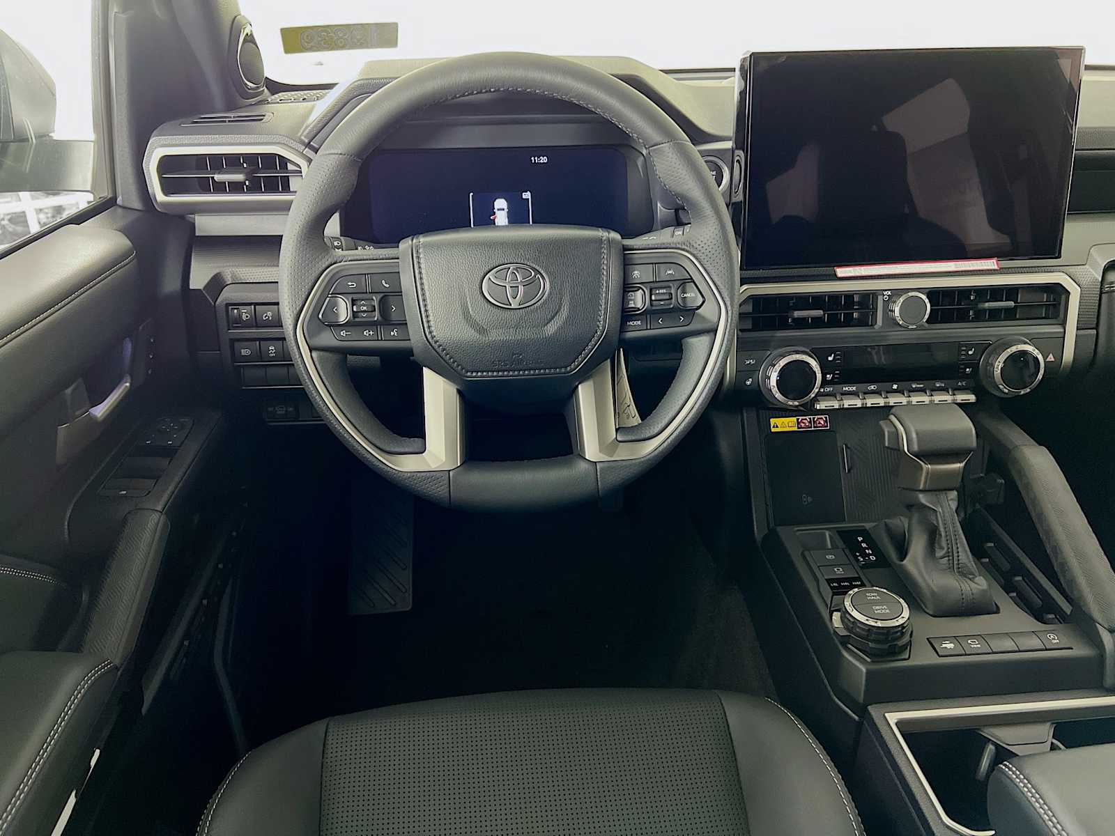 2025 Toyota 4Runner Limited - Photo 15