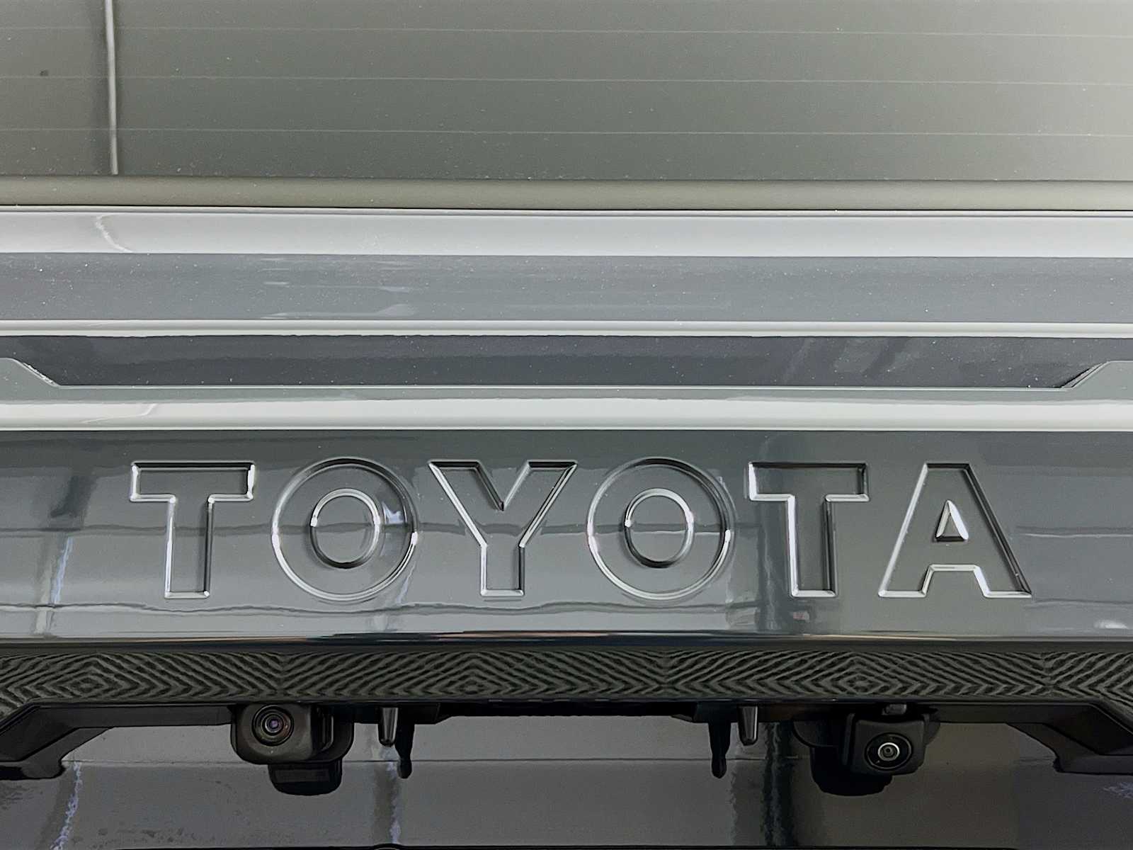 2025 Toyota 4Runner Limited - Photo 18
