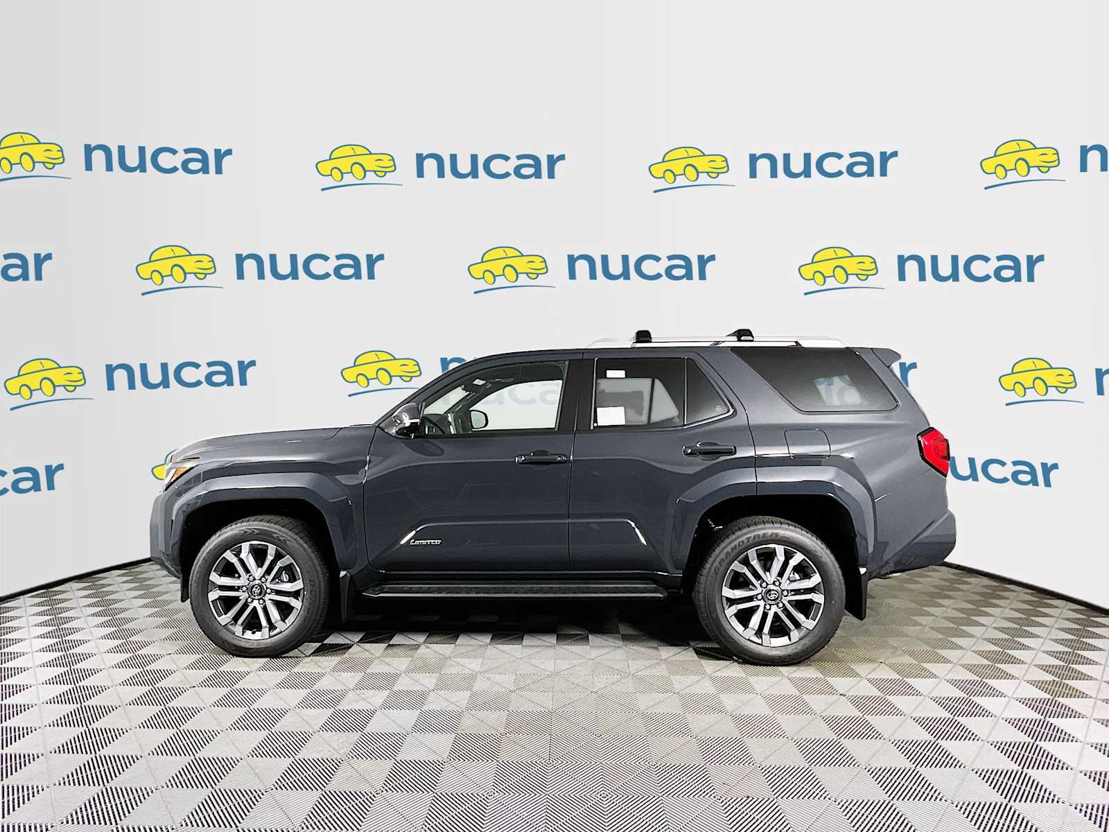 2025 Toyota 4Runner Limited - Photo 3