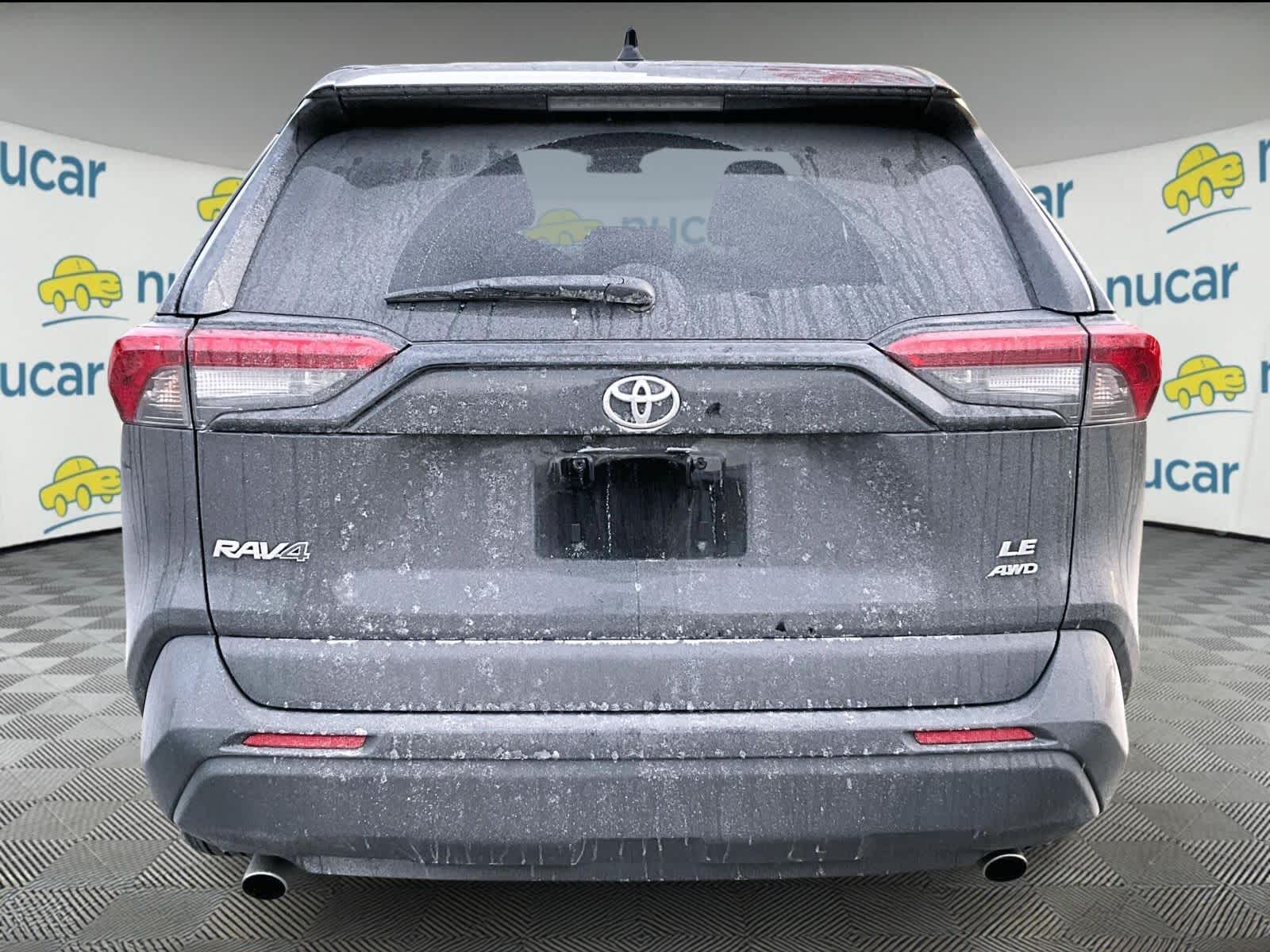 2024 Toyota RAV4 LE - Photo 3